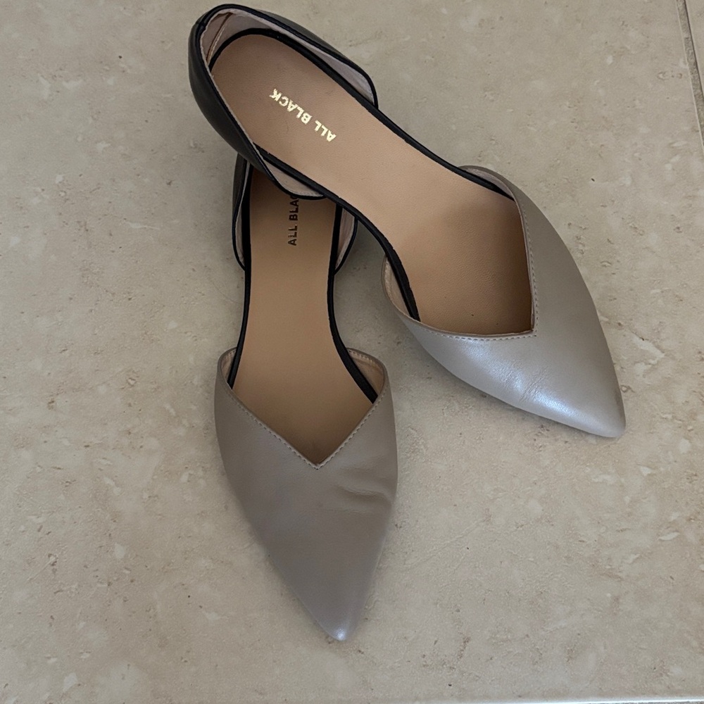 All Black Flats - Picture 3 of 6